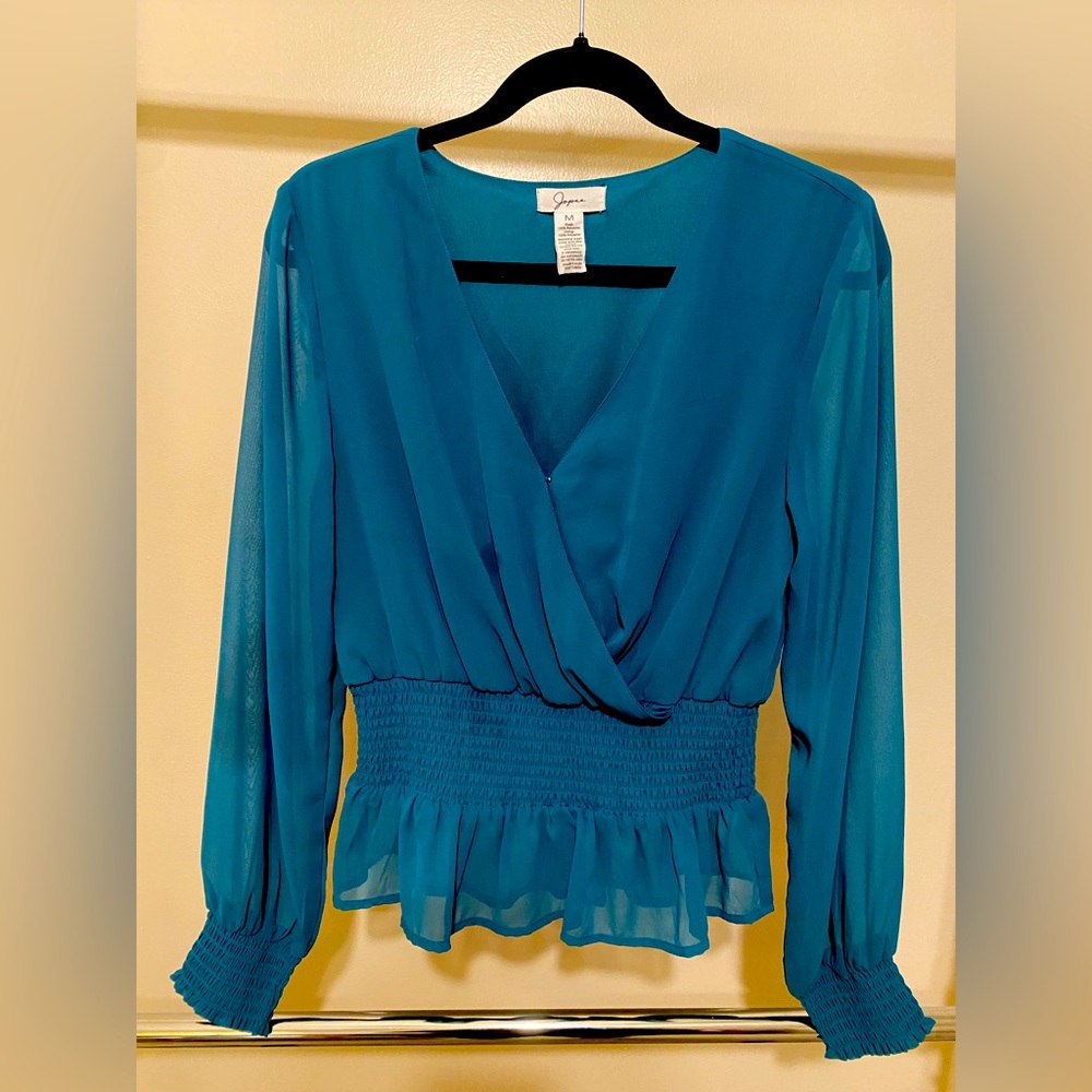 Long sleeve plung shirt